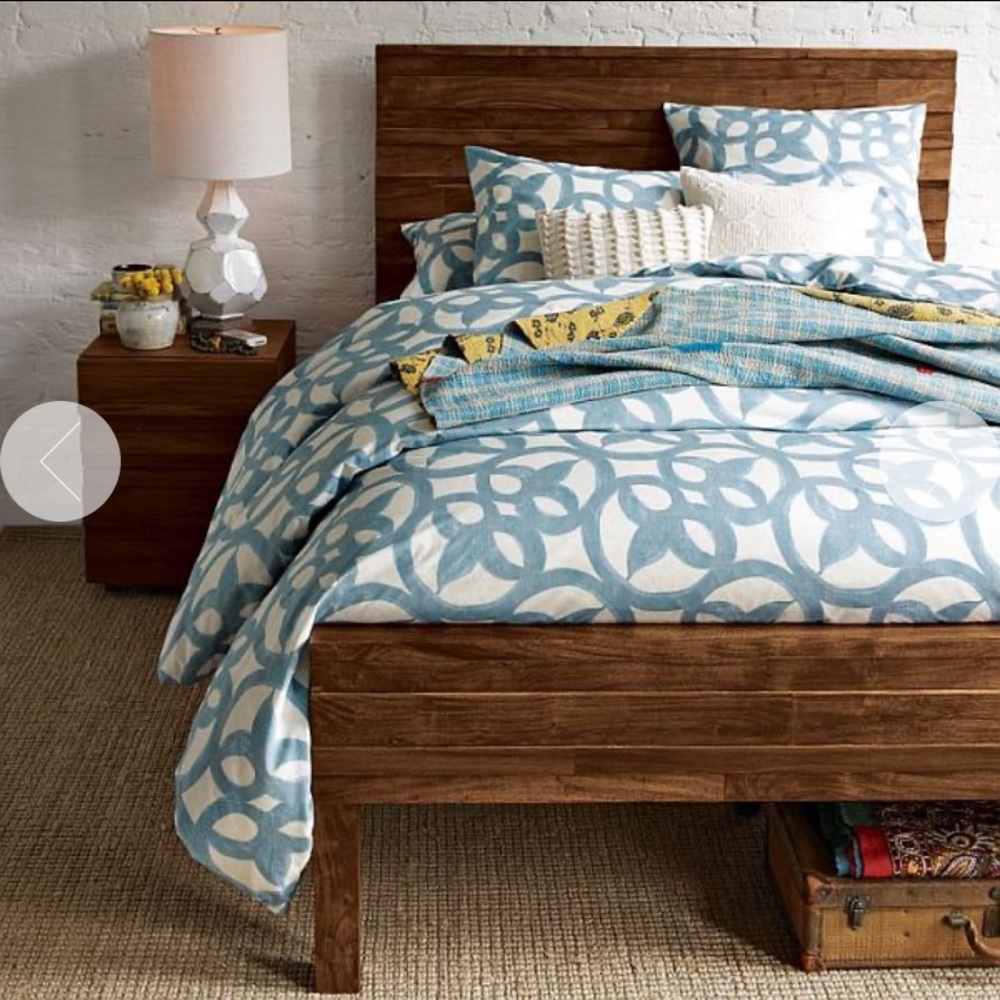 ❗️SOLD ❗️West elm duvet and sham set